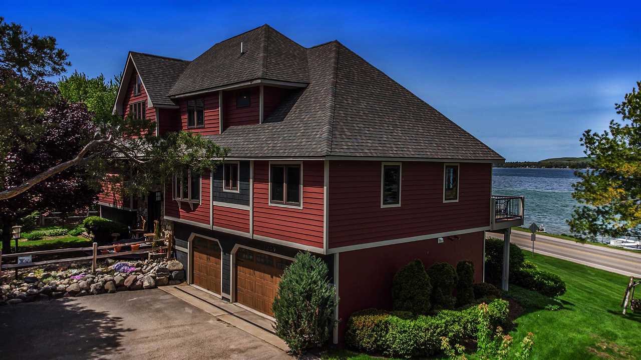 1209 Lakeshore Drive