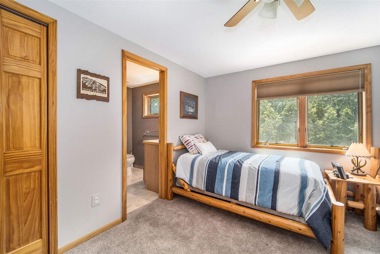 1209 Lakeshore Drive