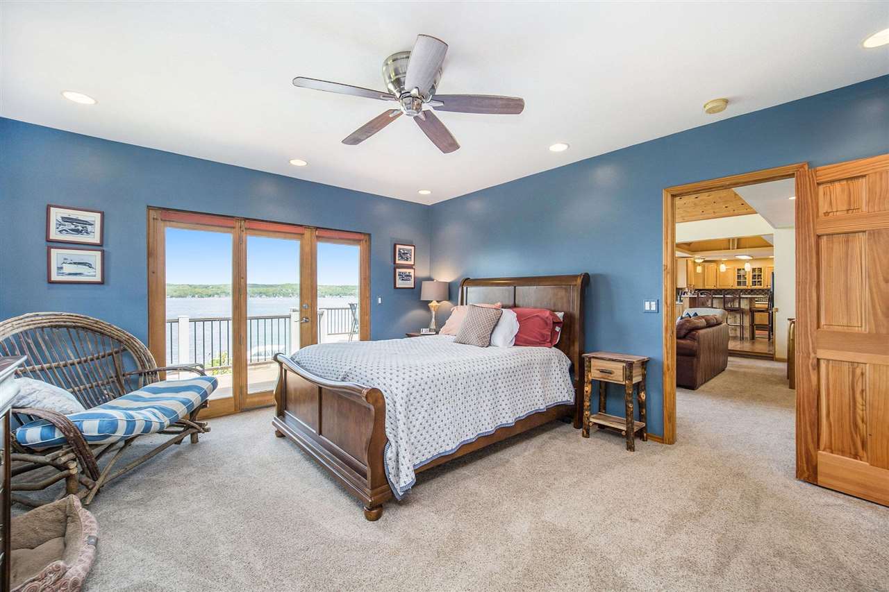 1209 Lakeshore Drive