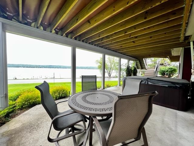1209 Lakeshore Drive