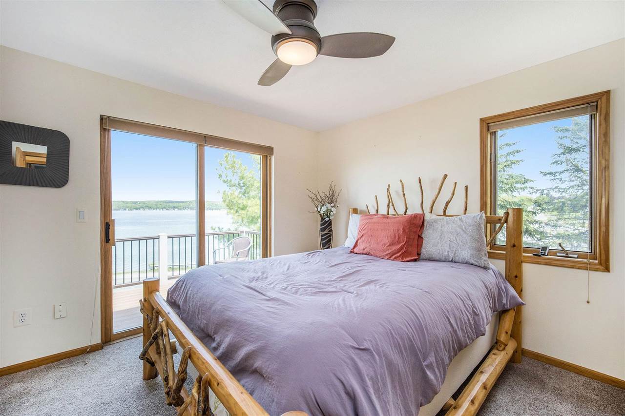 1209 Lakeshore Drive