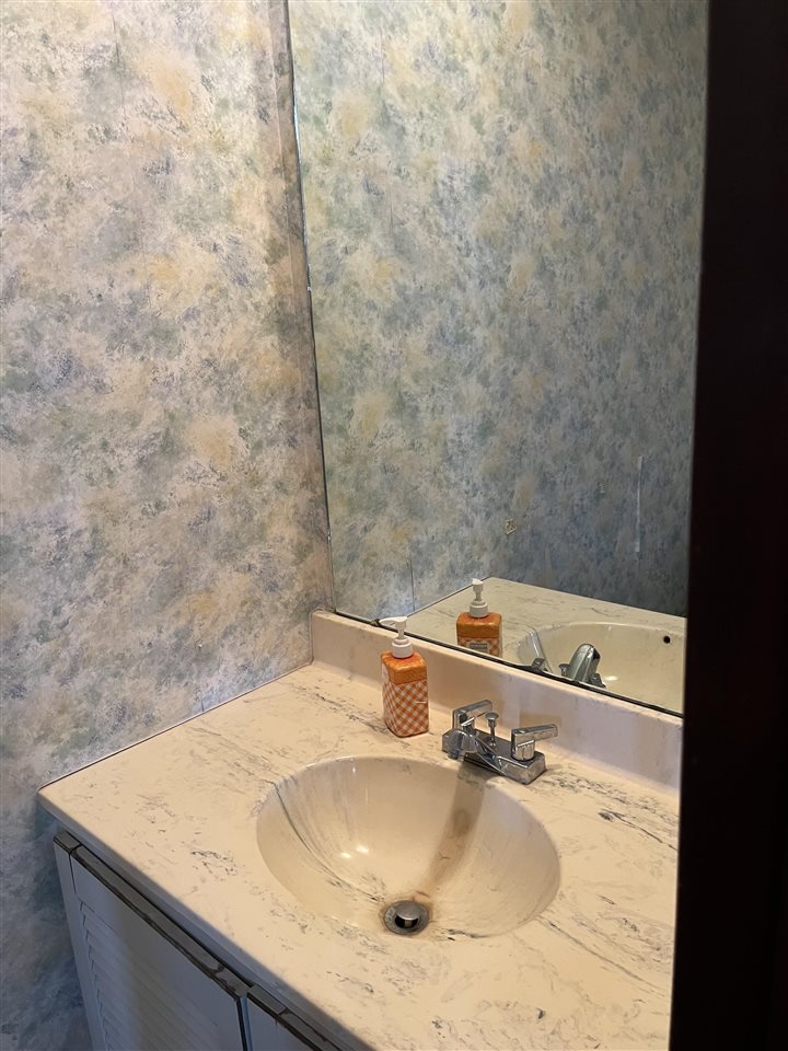 735 #9 Petoskey Avenue Unit: 9