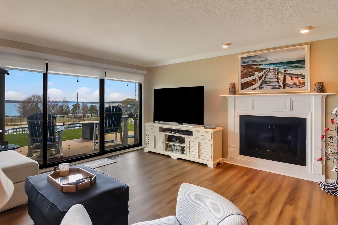 1018 Marina Bluff Drive