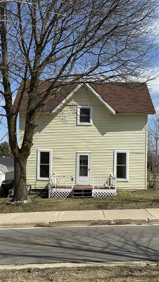 332 W Lake Street