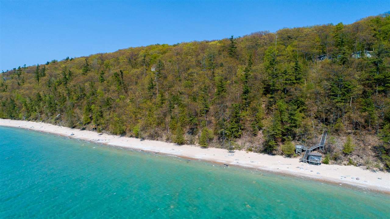 1790* S Lake Shore Drive