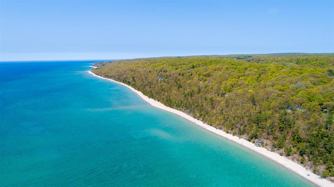 1790* S Lake Shore Drive