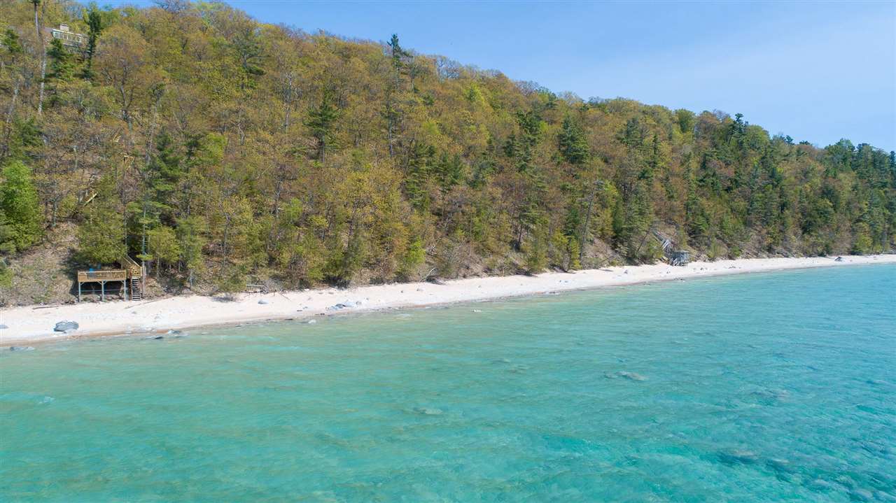 1790* S Lake Shore Drive
