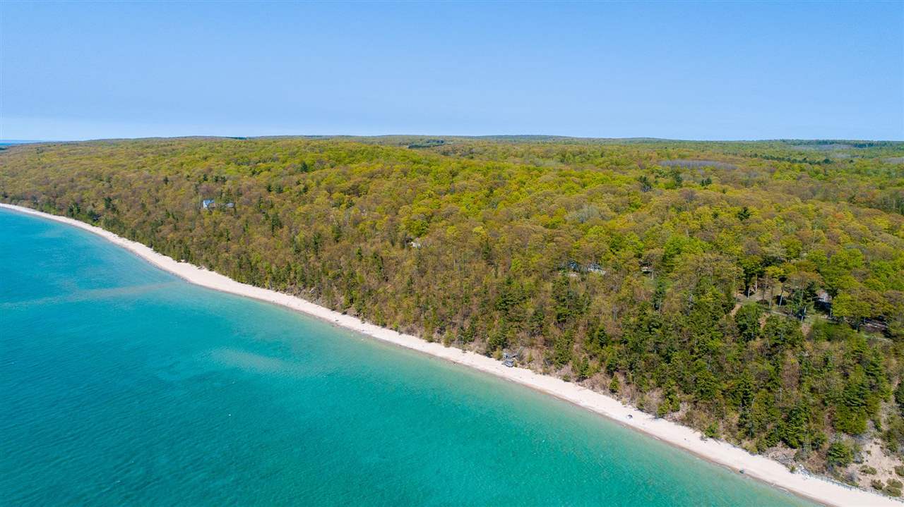 1790* S Lake Shore Drive