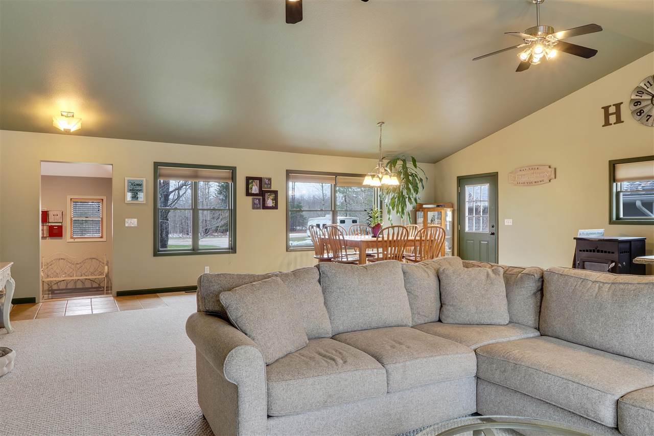 10498 Fallbrook Court