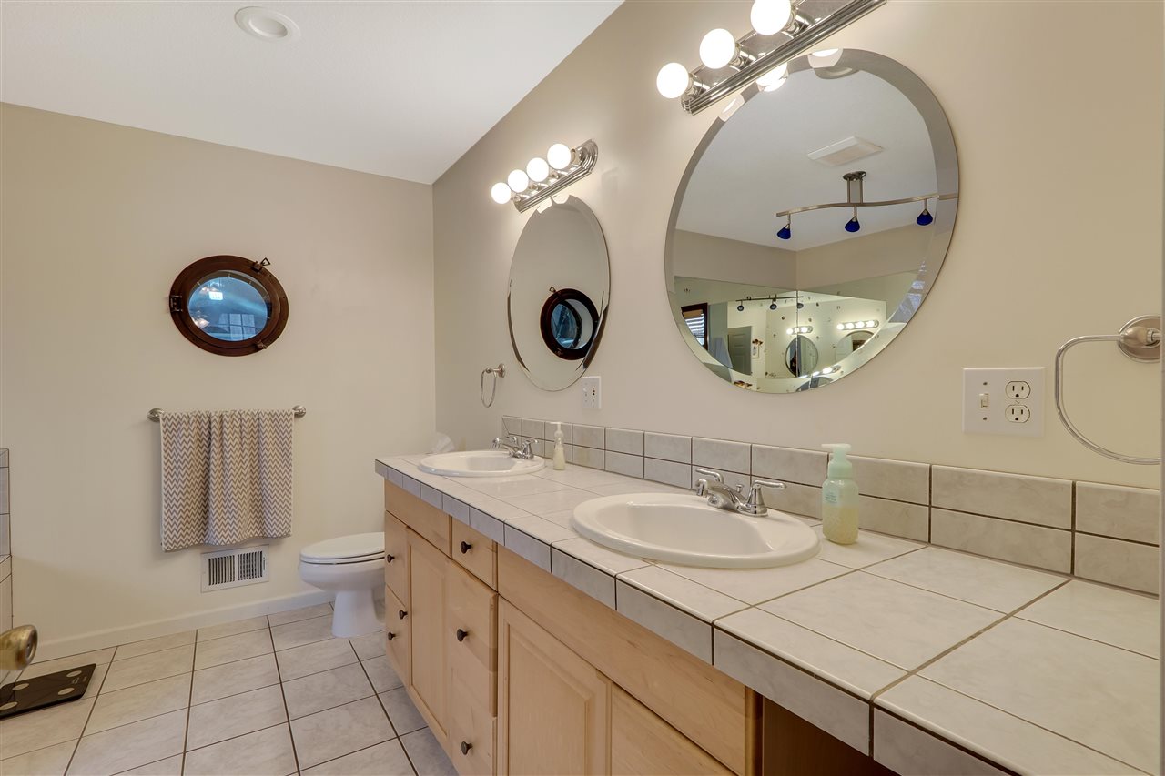 10498 Fallbrook Court