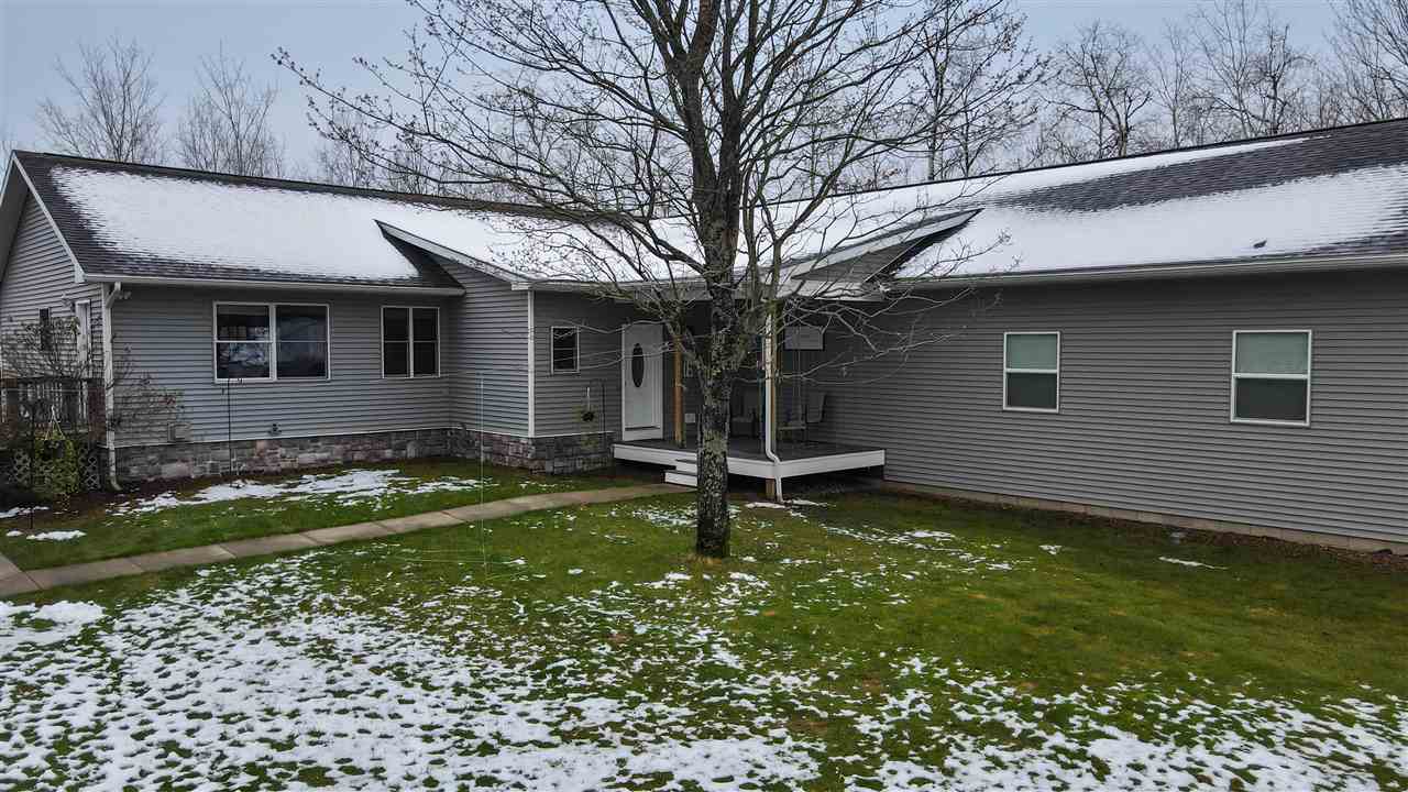 10498 Fallbrook Court