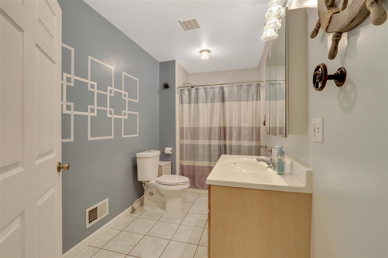 10498 Fallbrook Court