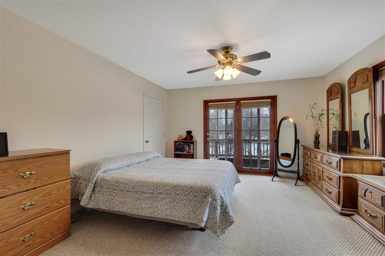 10498 Fallbrook Court