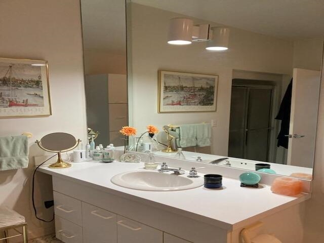 417 - 13 Bridge Street