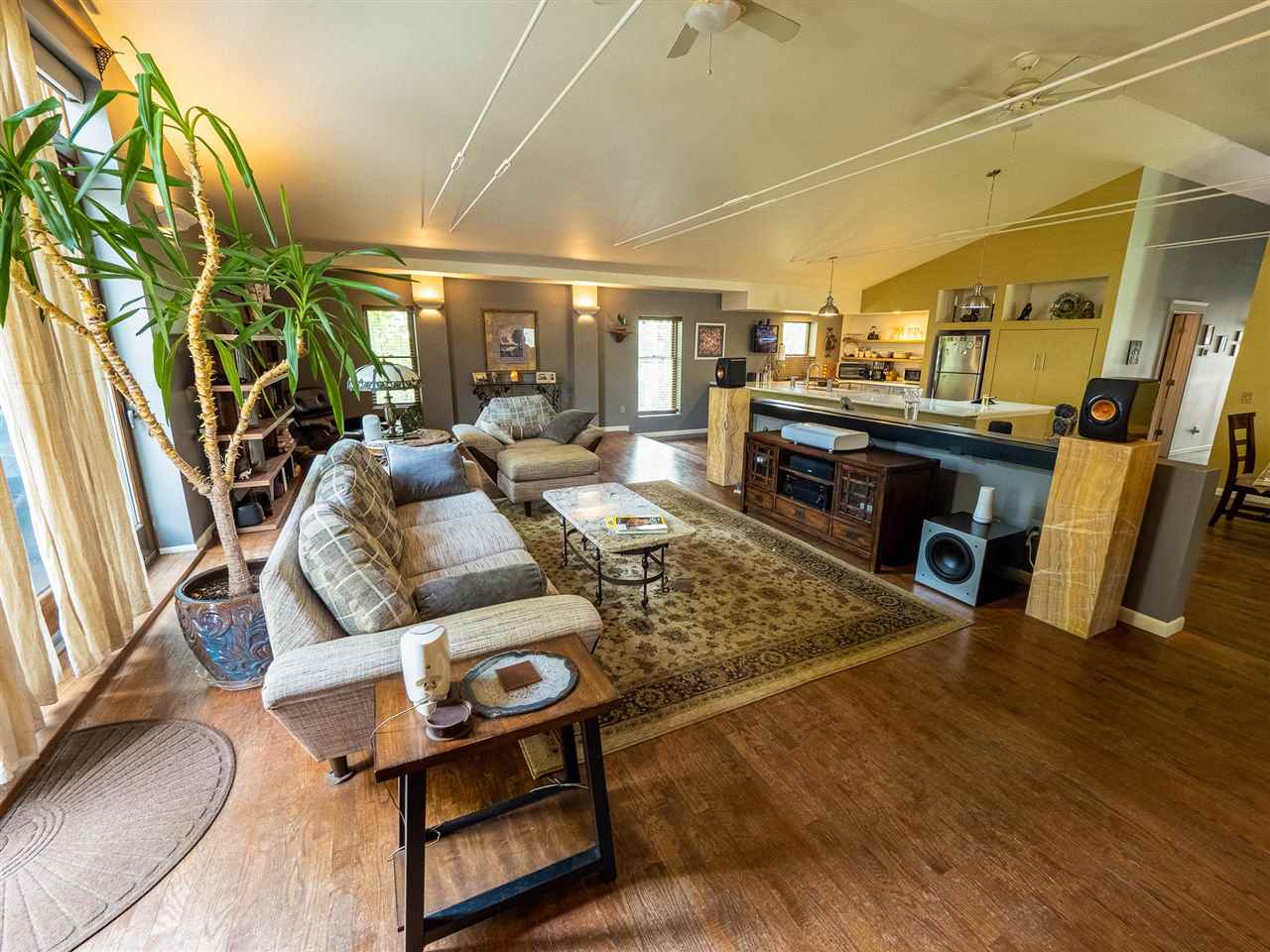 179 W Summit