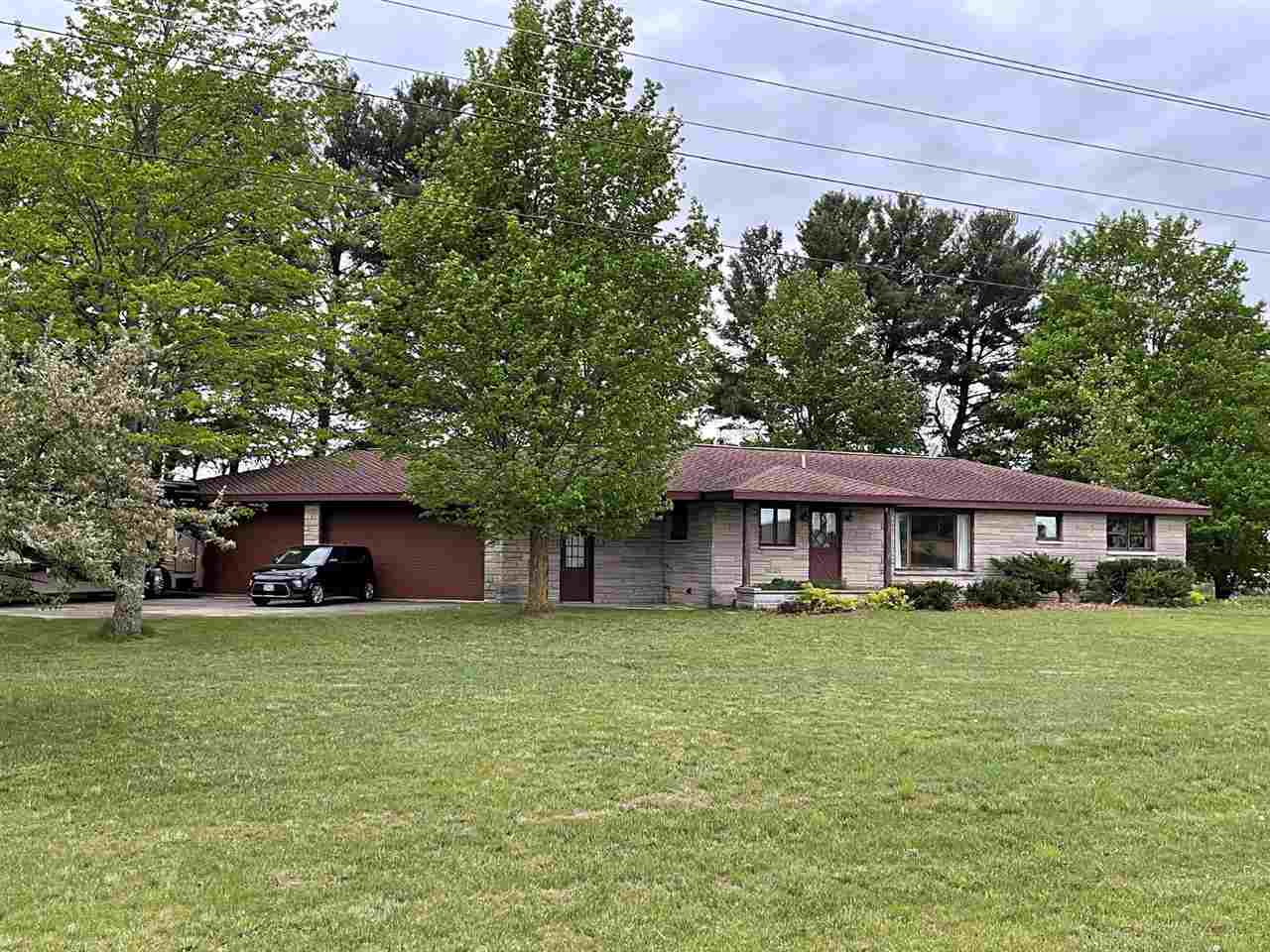 2210 S US 131