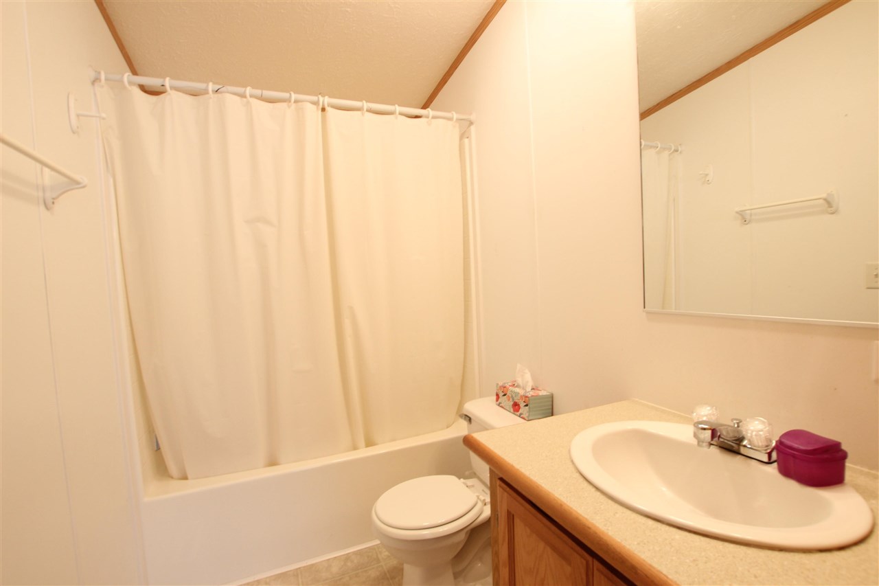 6685 M-66 Highway Unit: 138