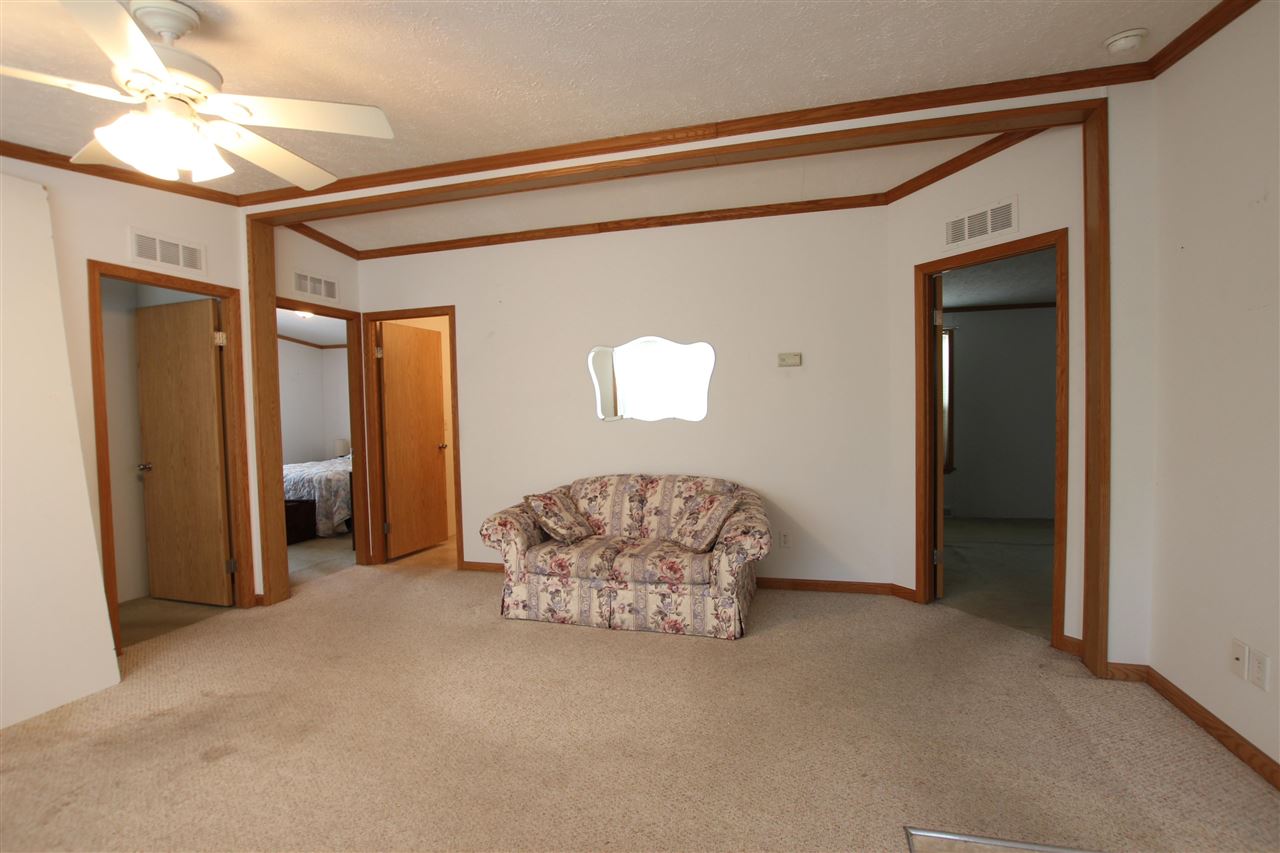 6685 M-66 Highway Unit: 138
