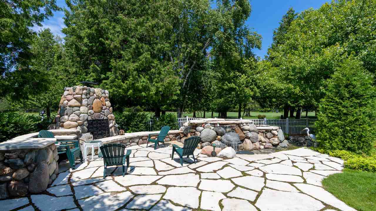 11655 Stonebridge Drive