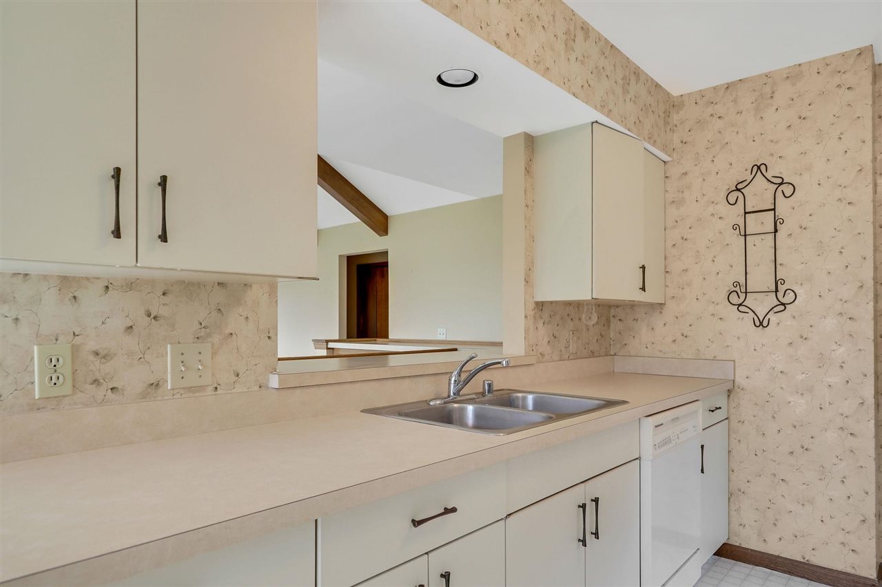 1246 Pine Tree Trail