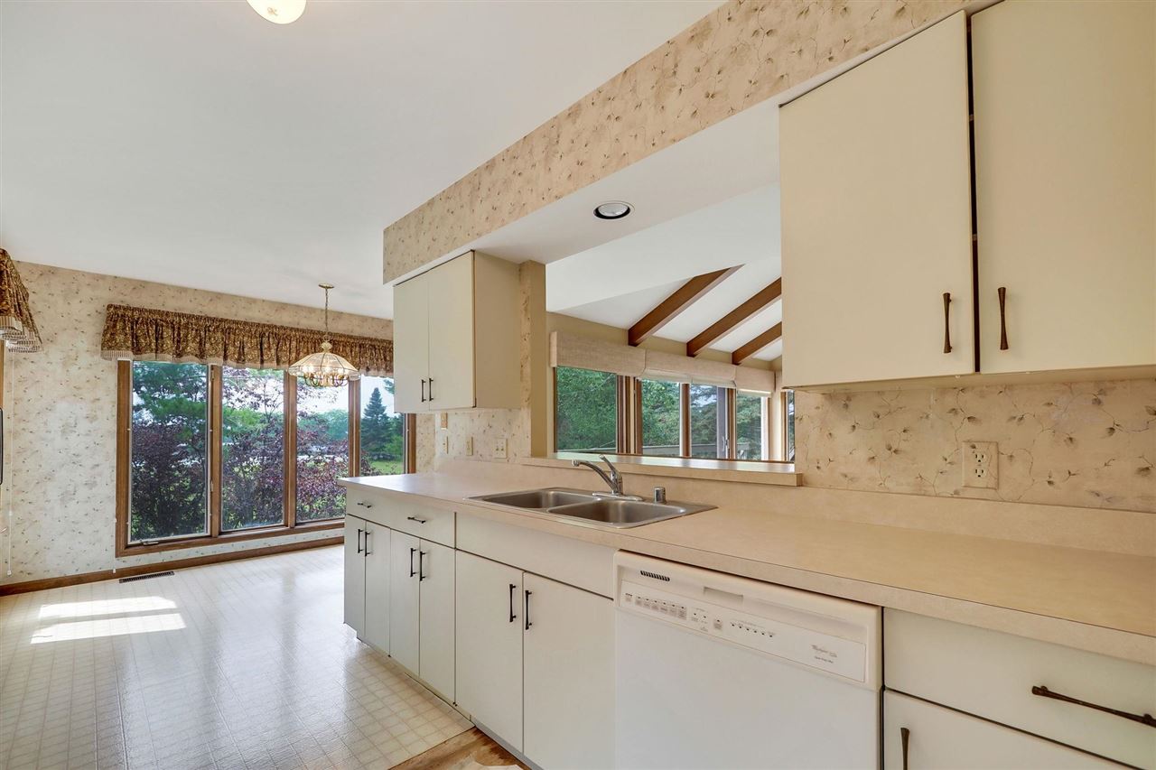 1246 Pine Tree Trail