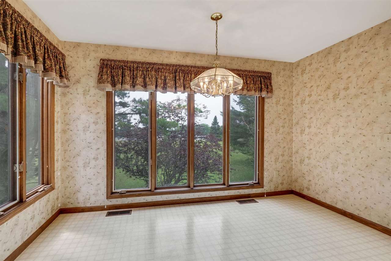 1246 Pine Tree Trail