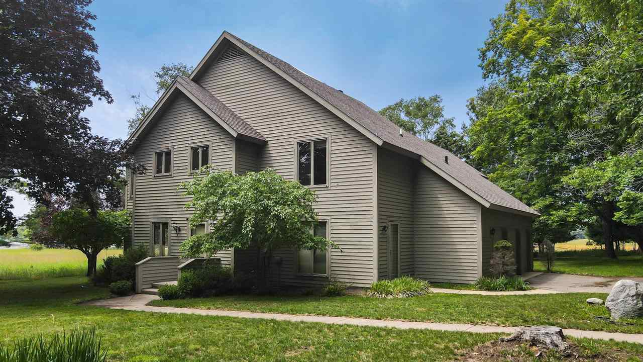 1246 Pine Tree Trail