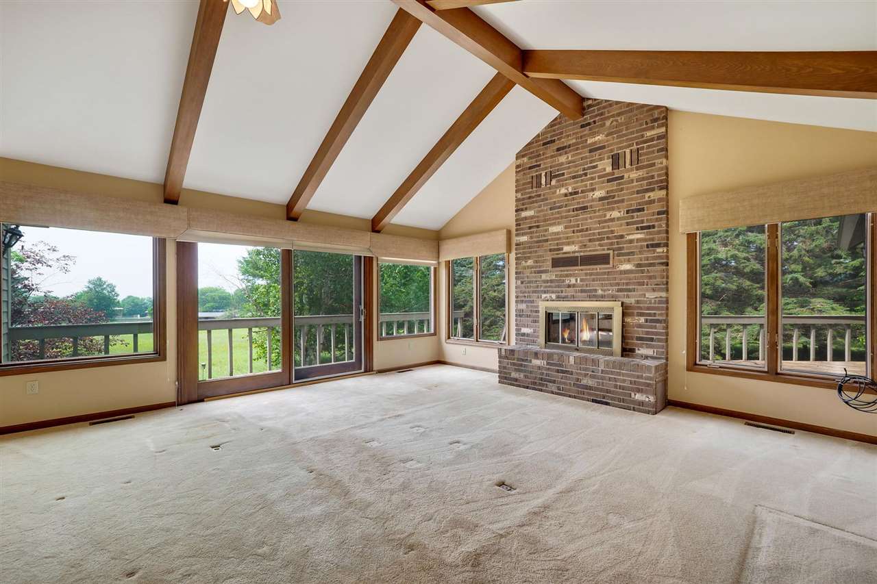 1246 Pine Tree Trail