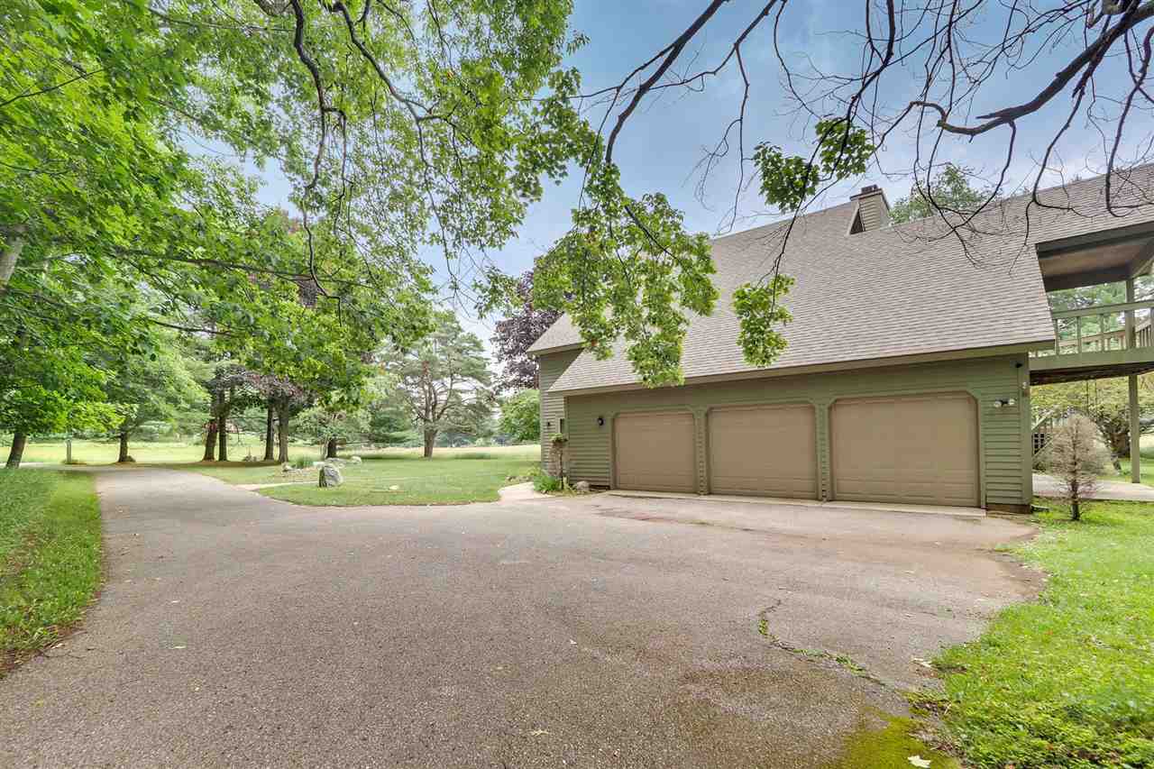 1246 Pine Tree Trail