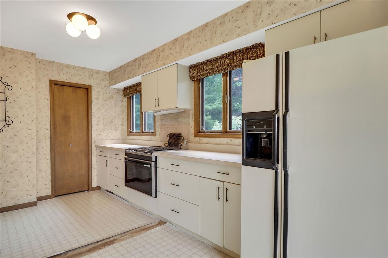 1246 Pine Tree Trail