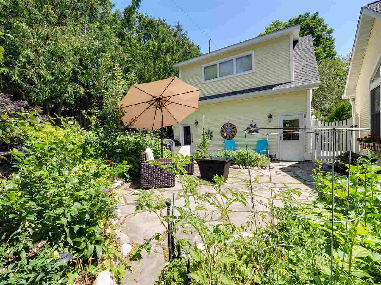 305 Antrim Street
