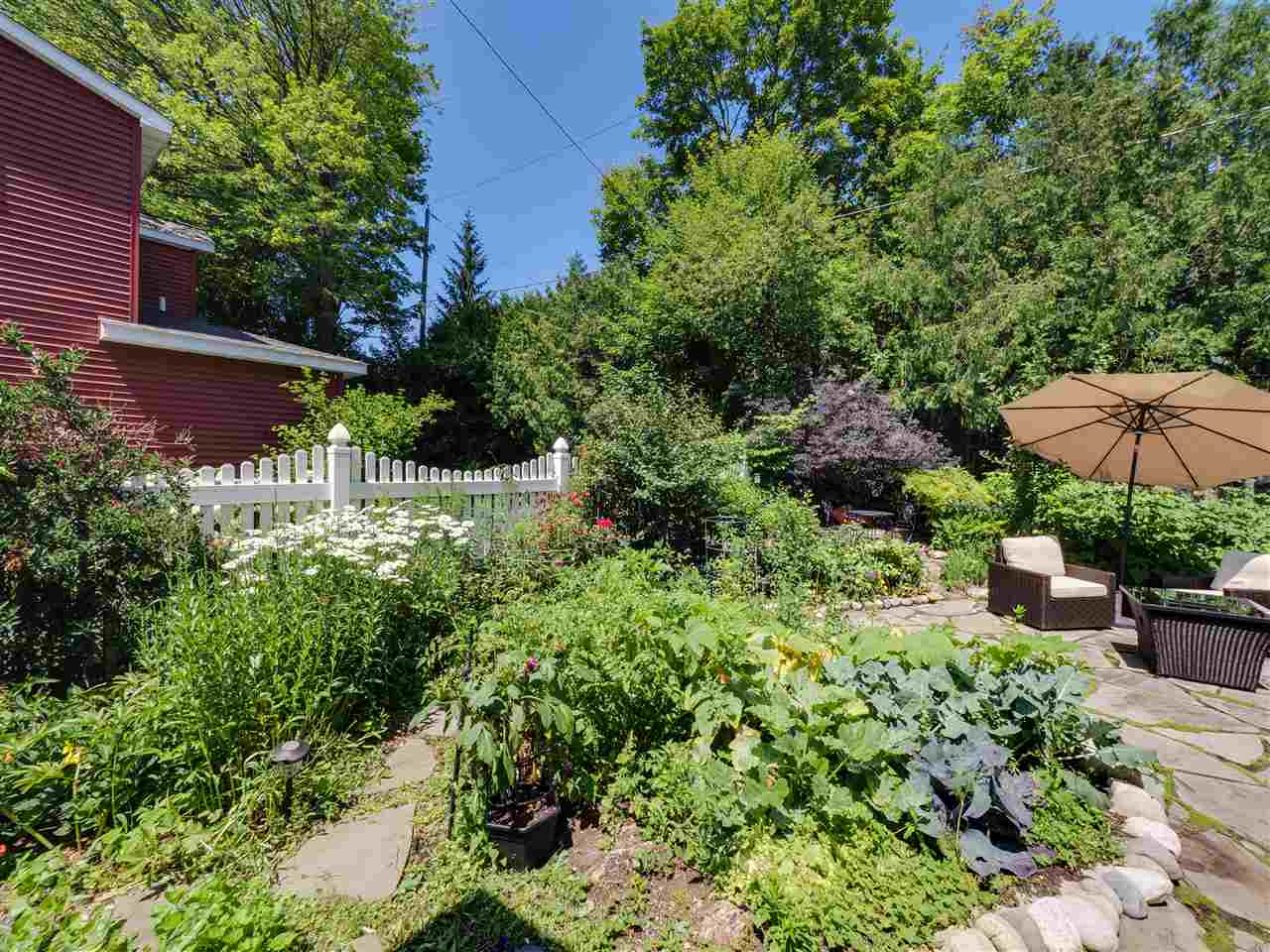 305 Antrim Street