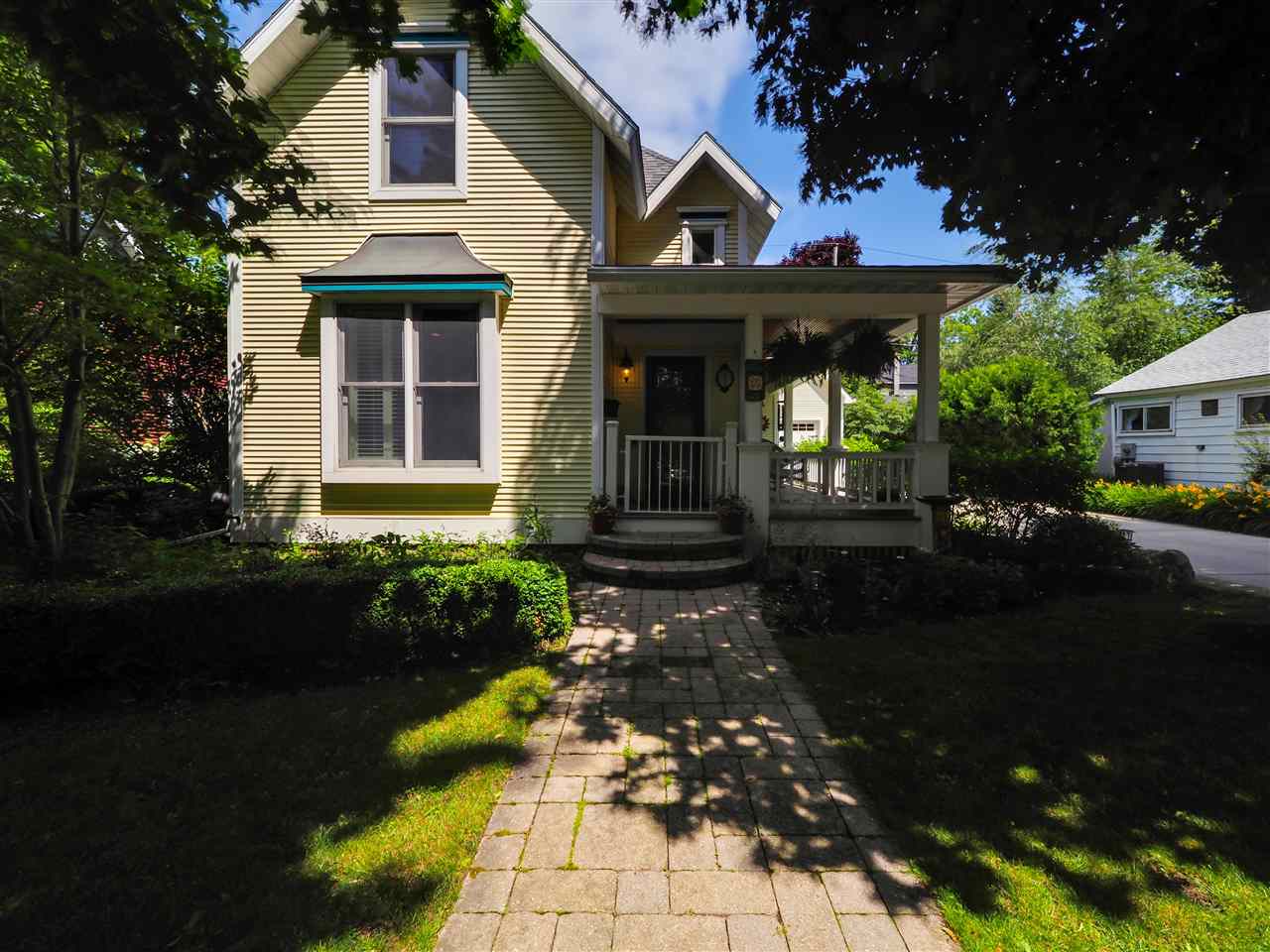 305 Antrim Street