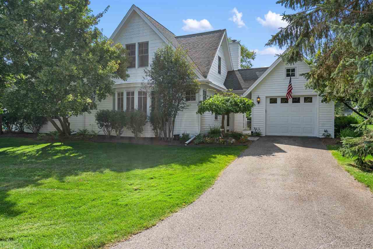 09512 Stonebrook Drive
