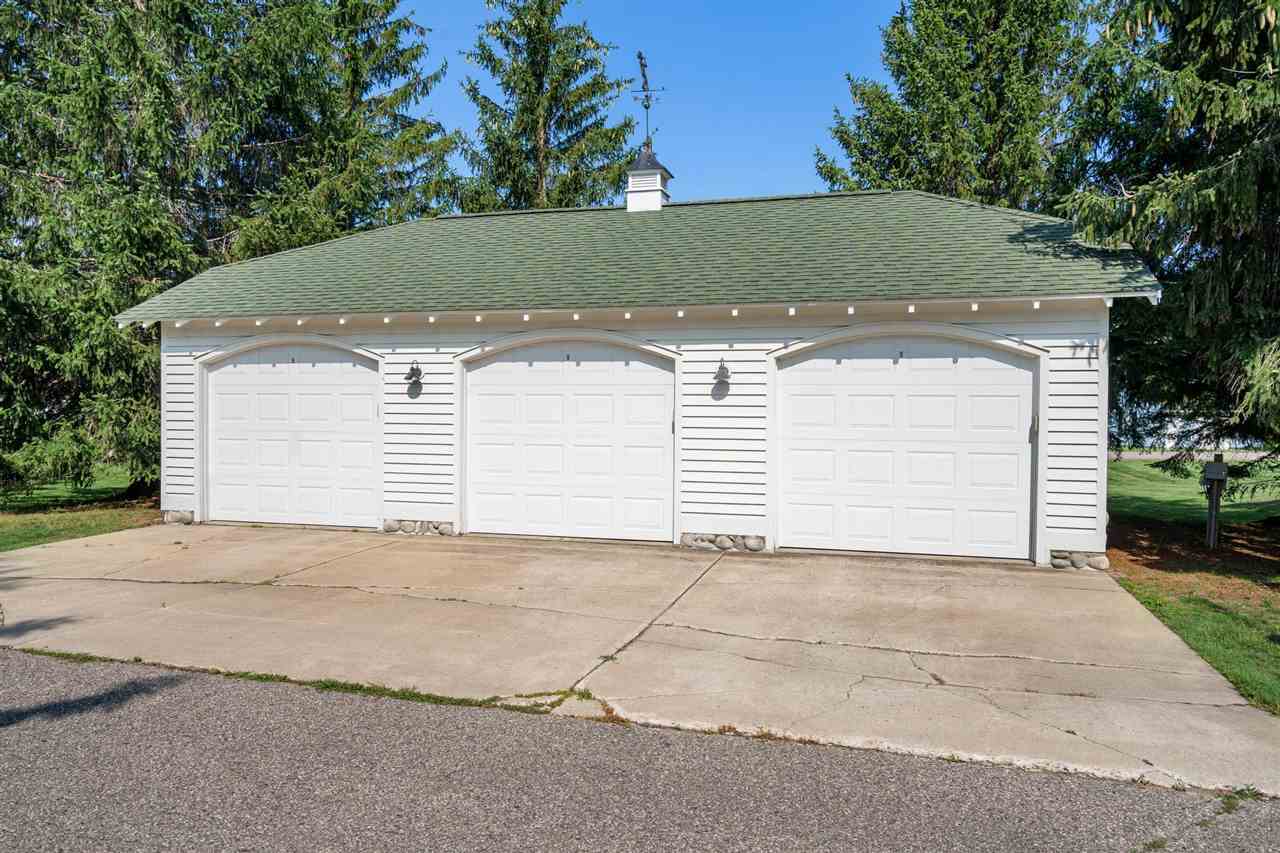 09512 Stonebrook Drive