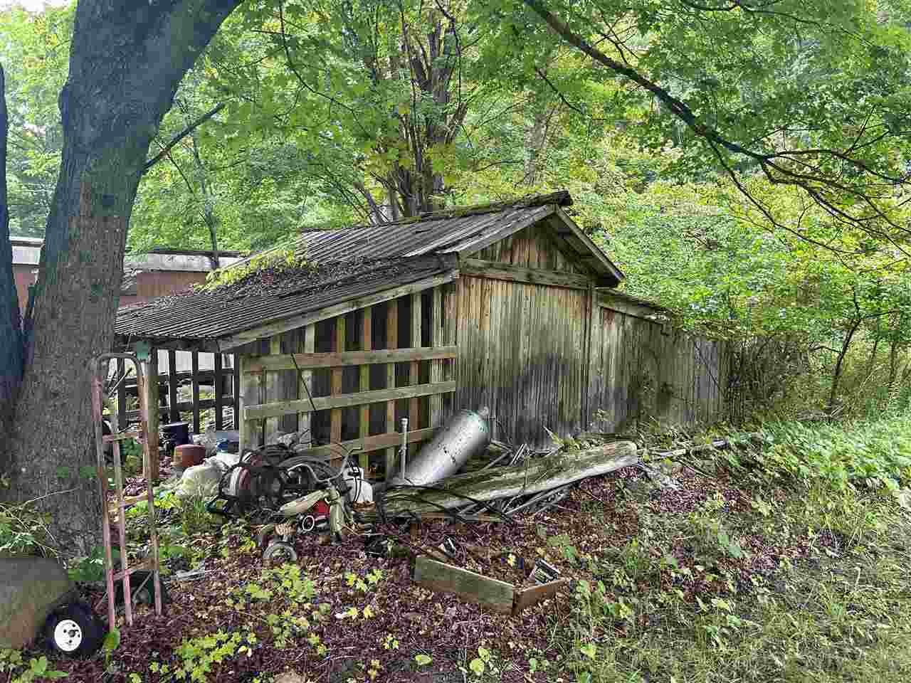 7272 Springvale Road