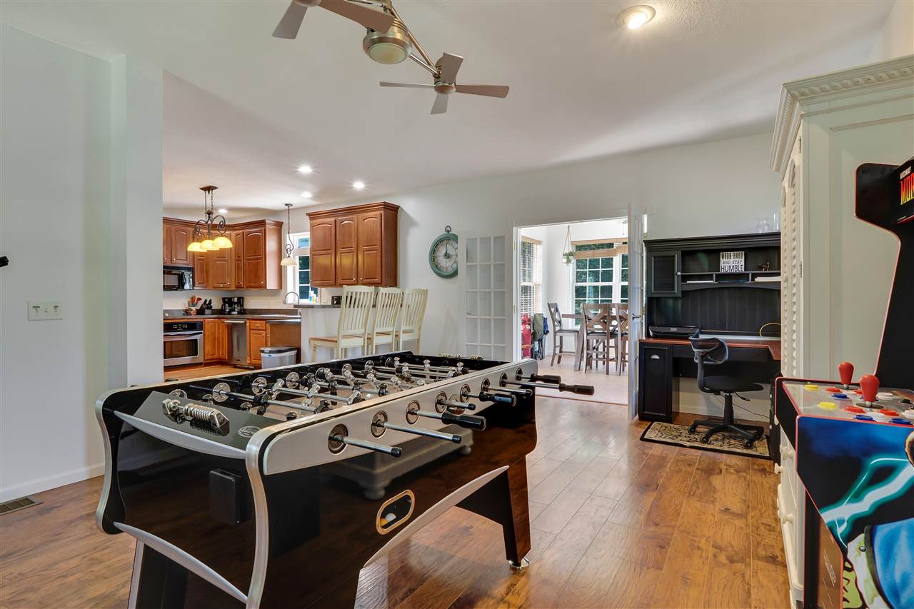8616 Penny Lane