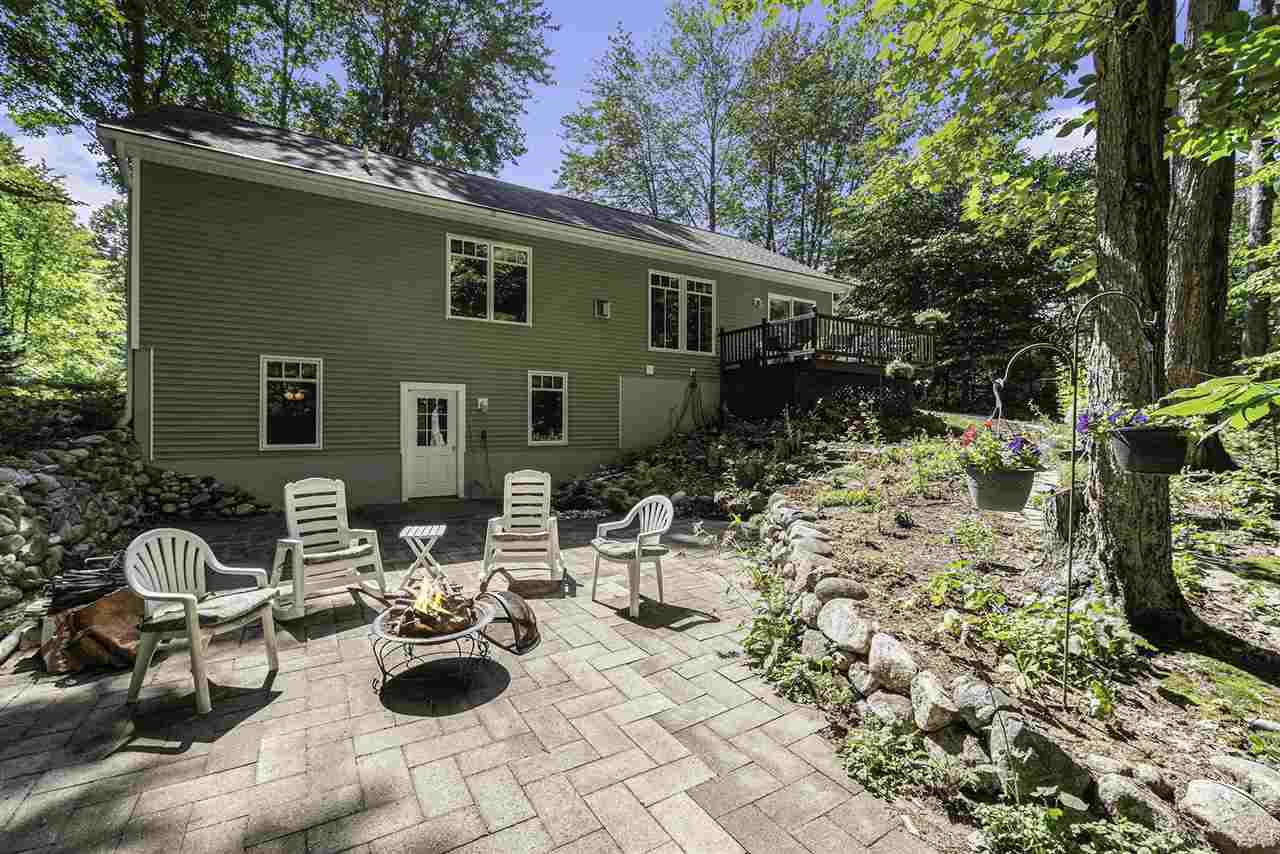 8576 Ridgeway Road