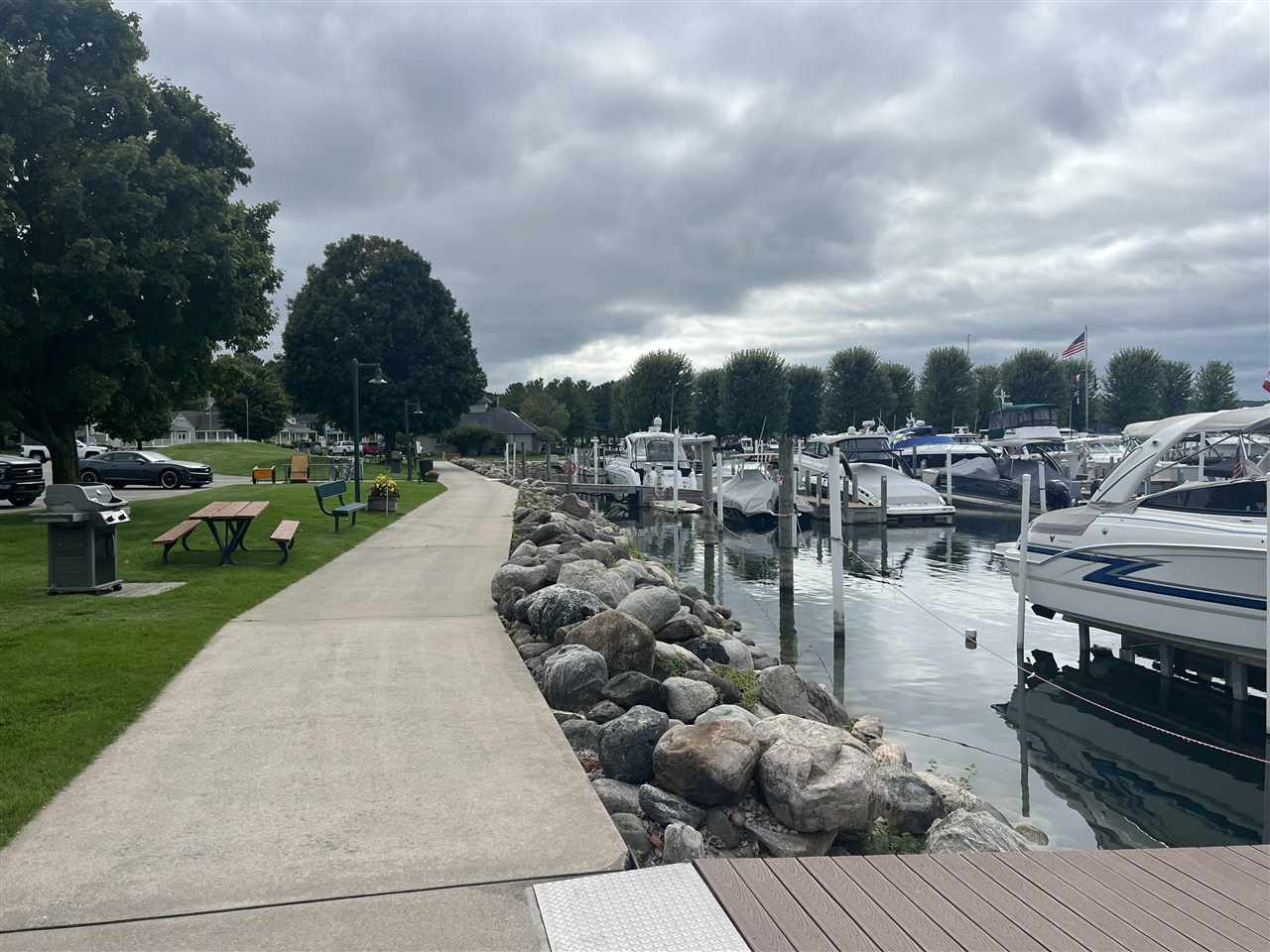 448 Front Street Unit: Slip#181