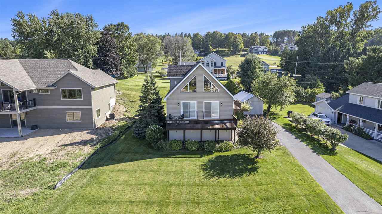 915 W Division Street