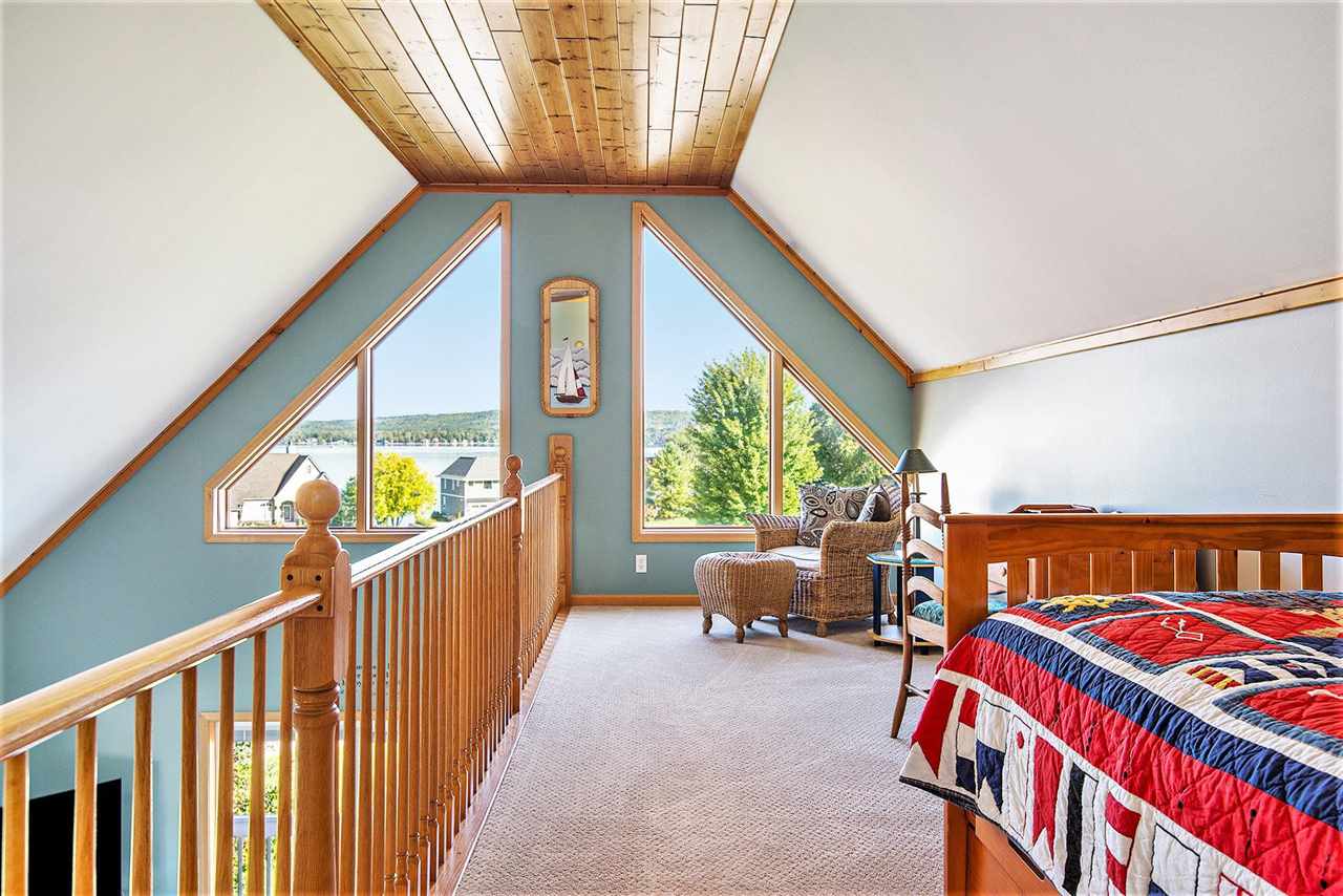 915 W Division Street