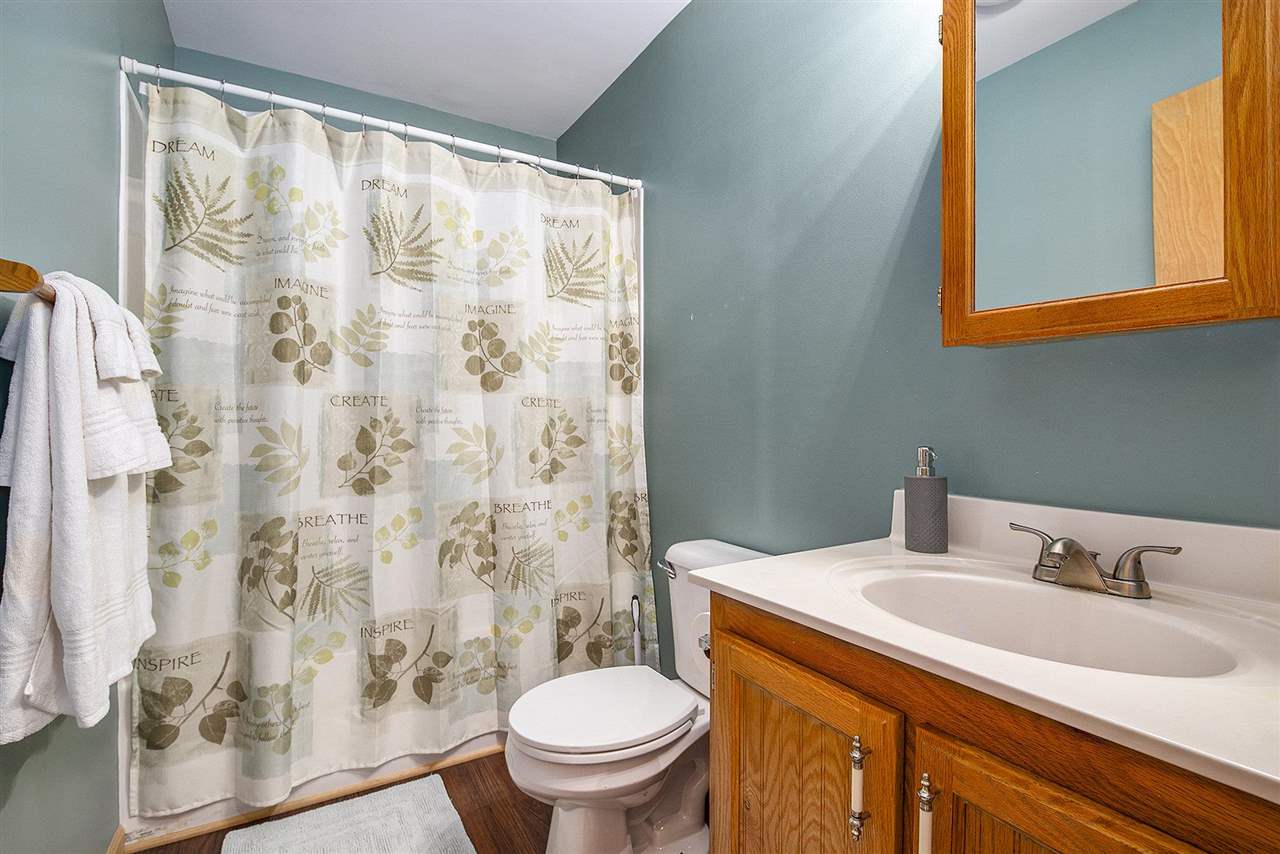 915 W Division Street