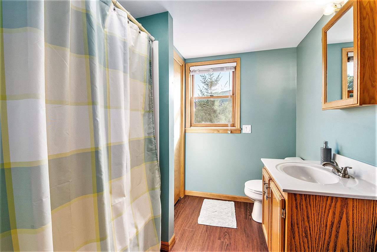 915 W Division Street