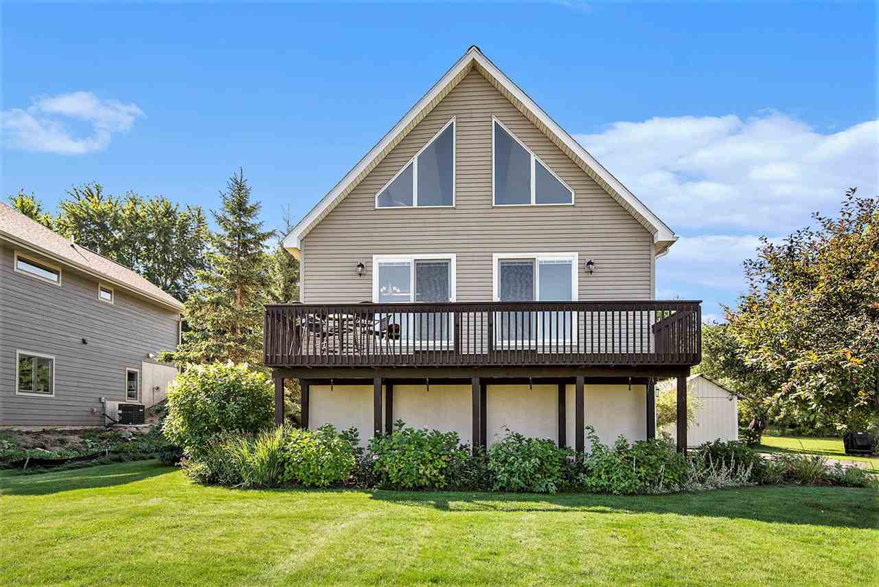 915 W Division Street