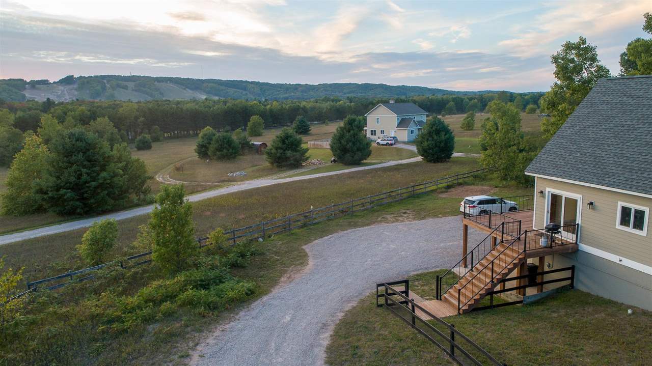 290 Highlands Pike