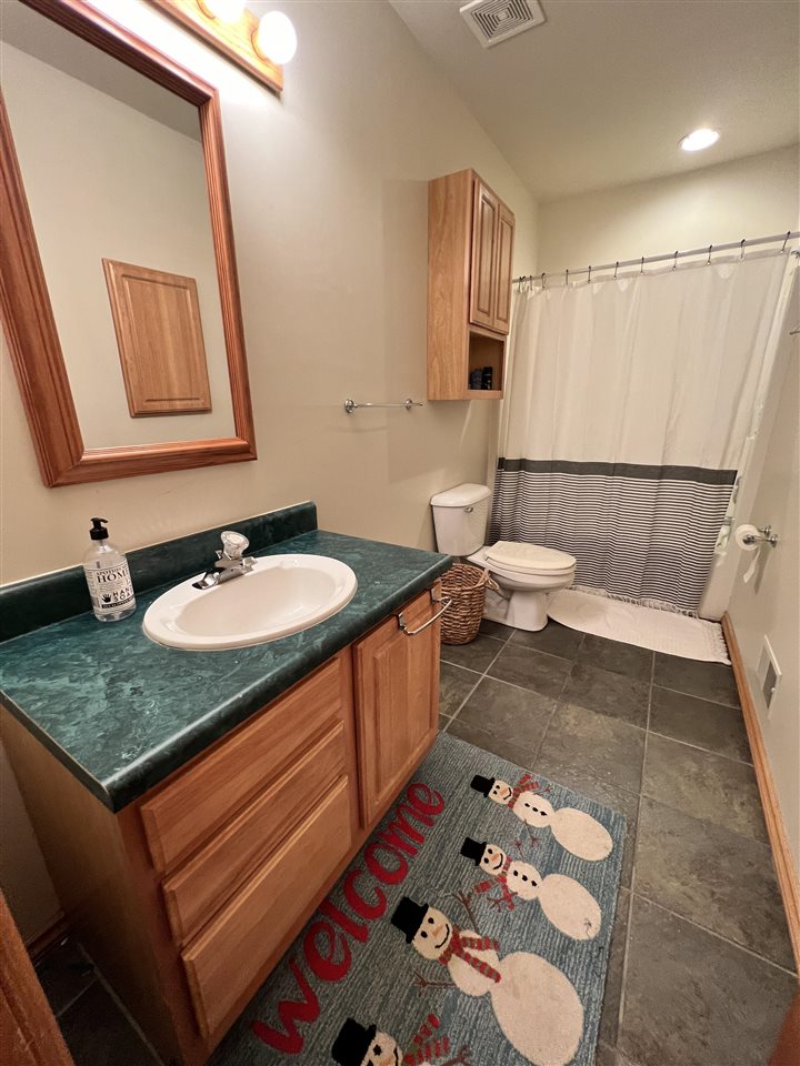 290 Highlands Pike
