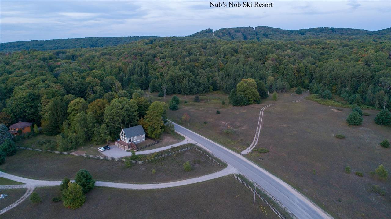 290 Highlands Pike