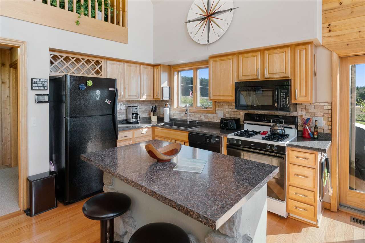 290 Highlands Pike