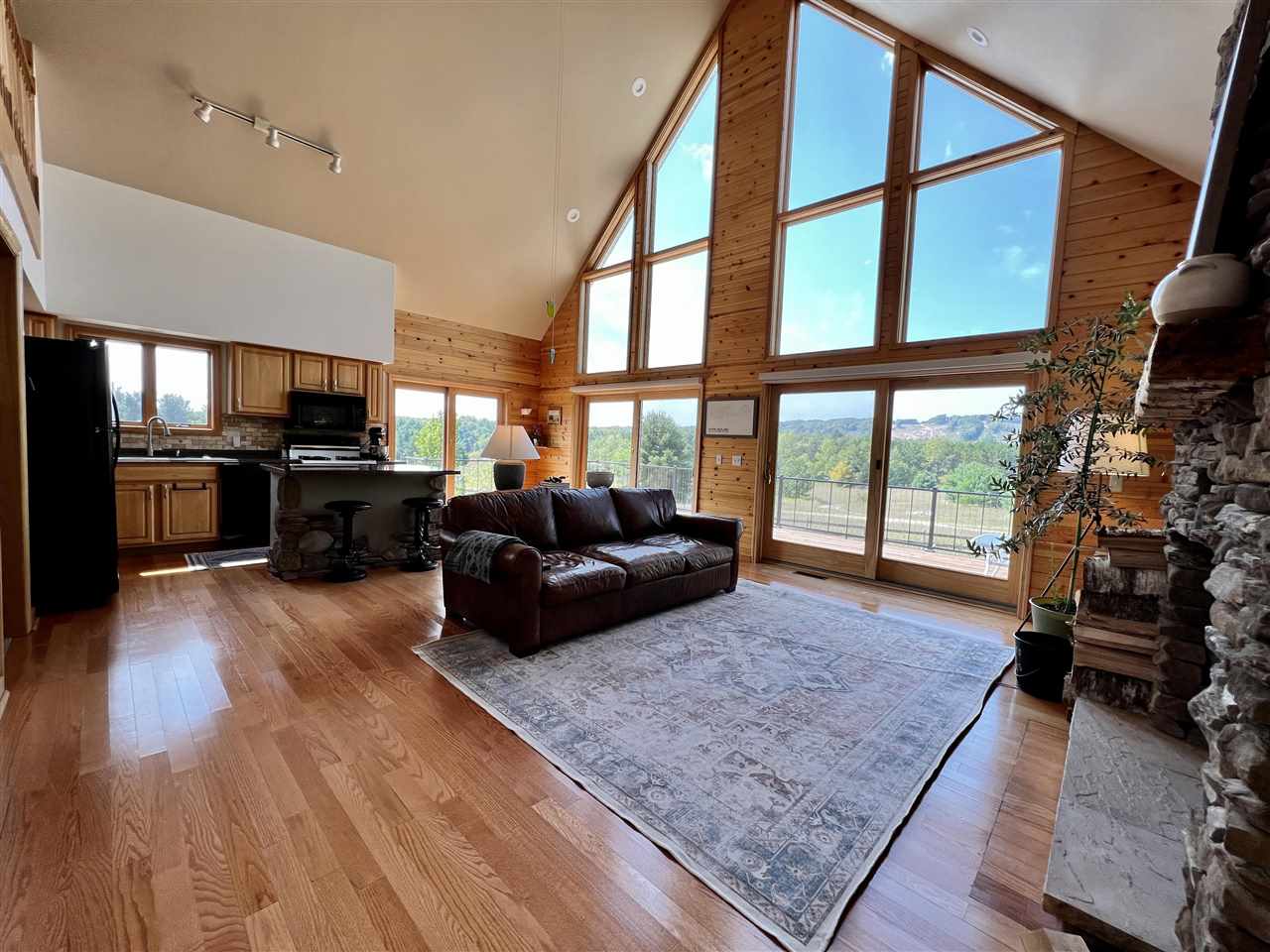 290 Highlands Pike
