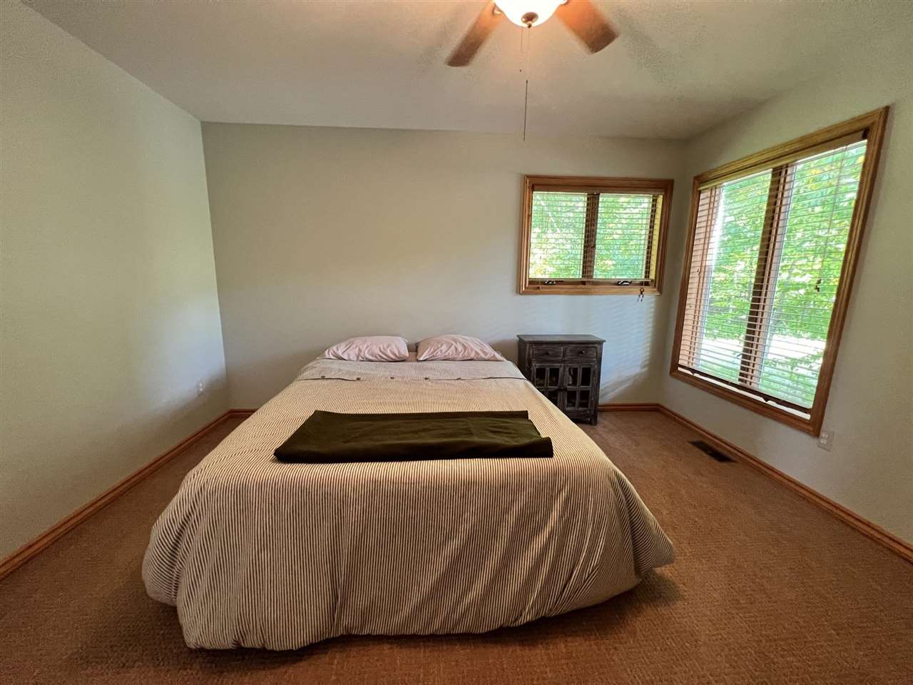 290 Highlands Pike